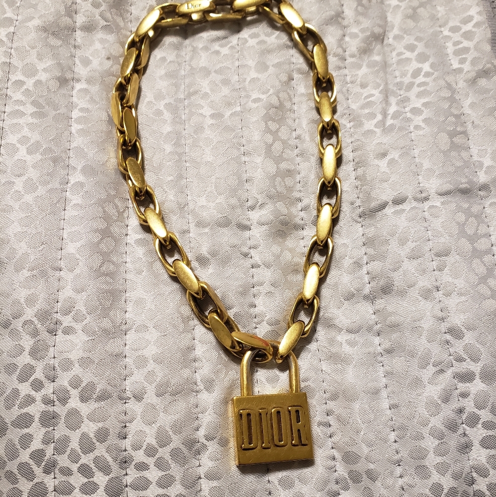 Dior lucky locket necklace!!